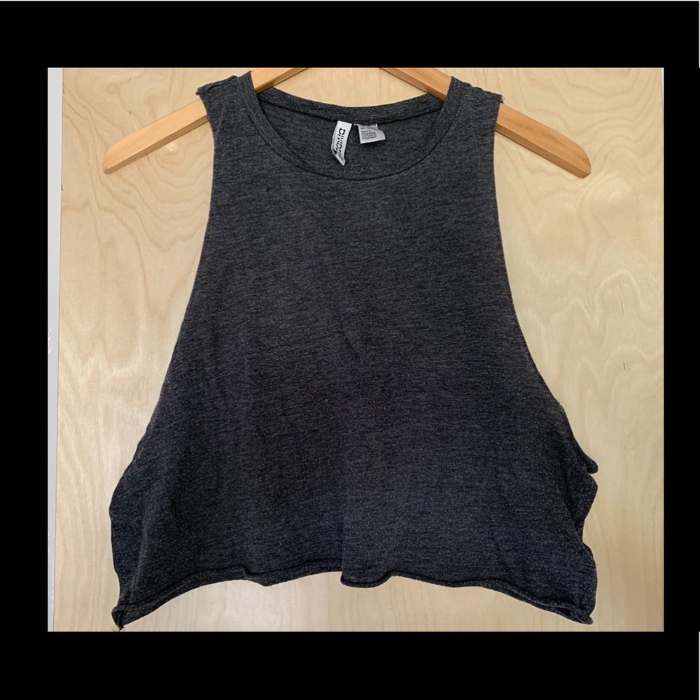 3/$15 Grey crop top sz M